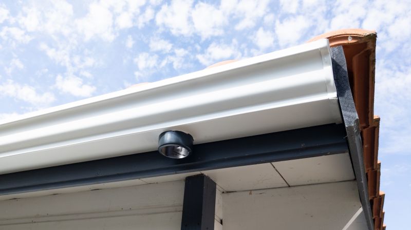 Seamless gutter installation